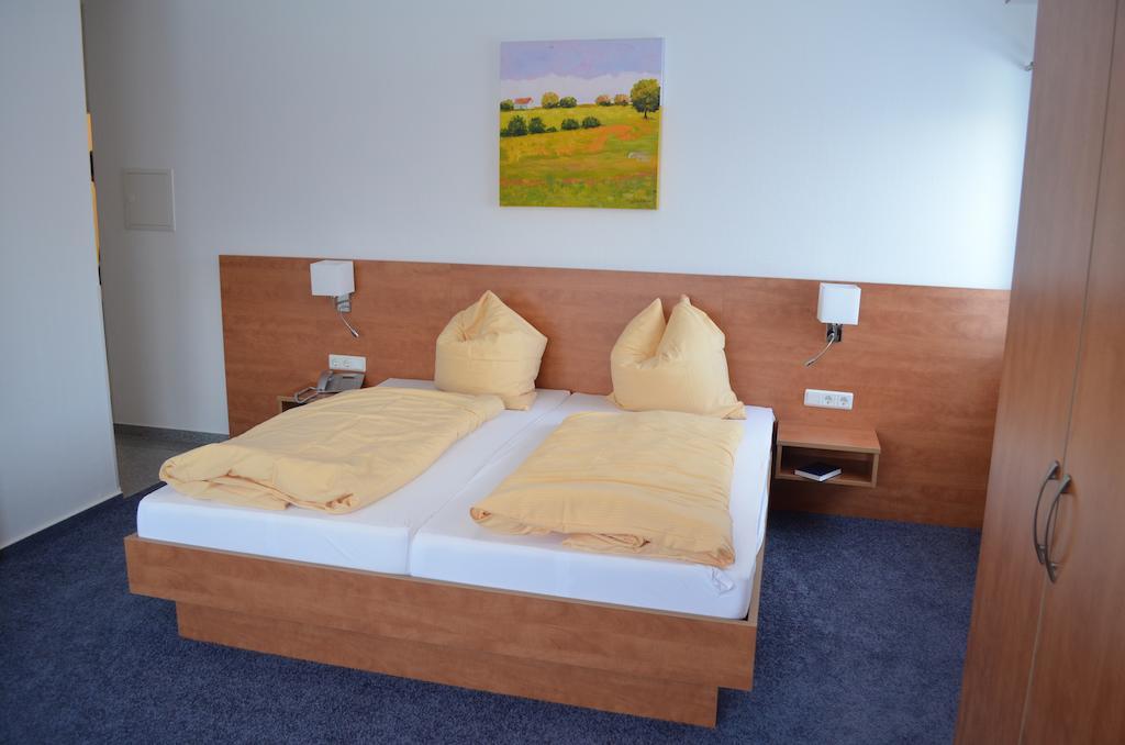 Gaestehaus Wilgersdorf Gmbh Wilnsdorf Pokój zdjęcie