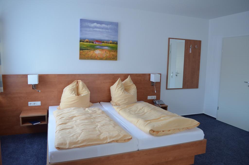 Gaestehaus Wilgersdorf Gmbh Wilnsdorf Pokój zdjęcie